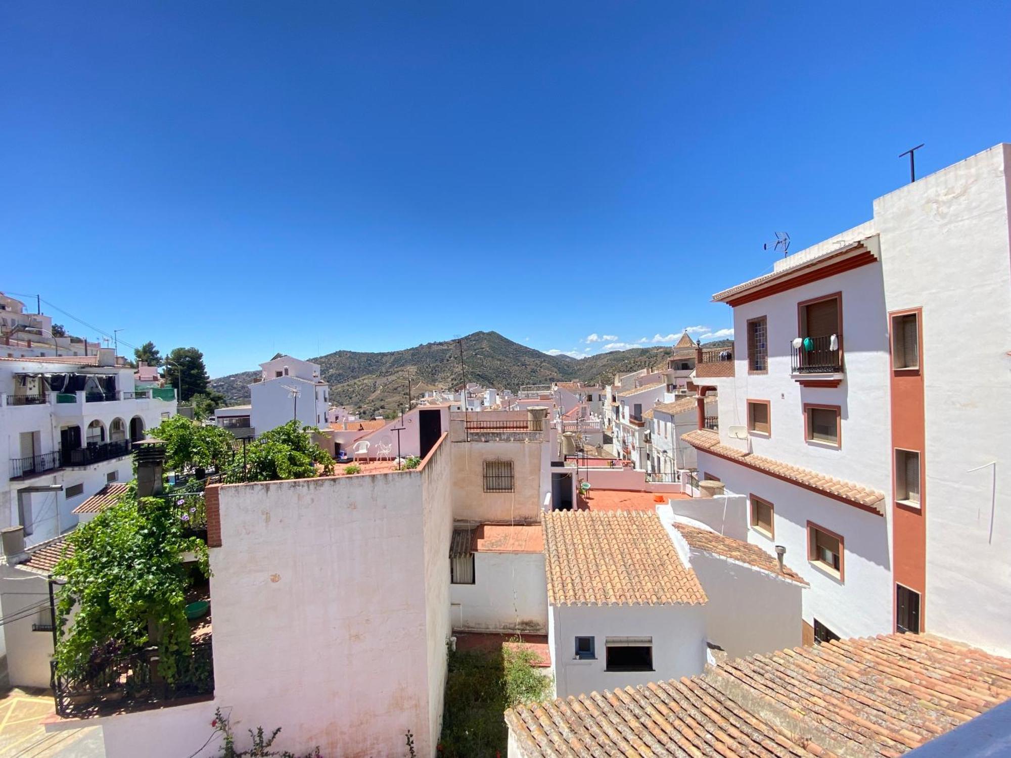 Casa Miguel - 3 Beautiful Apartments Availabe Sayalonga Exteriör bild